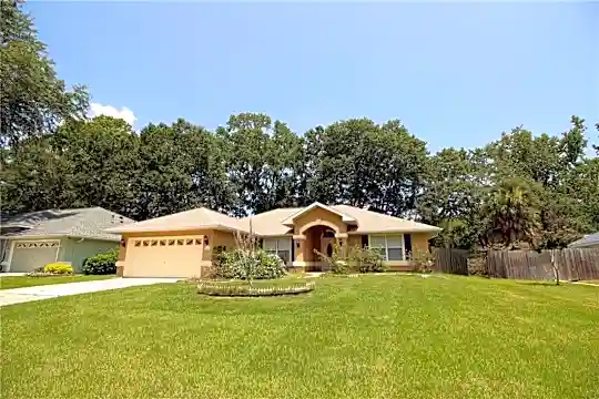 10224 NW 13th Ave Photo 1