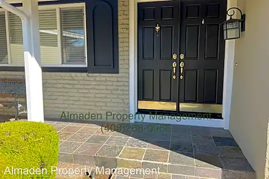 6658 Mt Holly Dr Photo 2