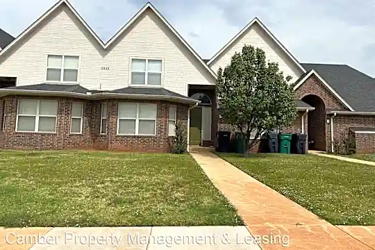 2633 Cedar Tree Rd Photo 1