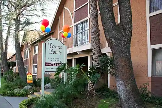 Terrace Pointe Photo 2