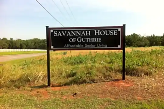 Savannah House Of Guthrie Photo 2