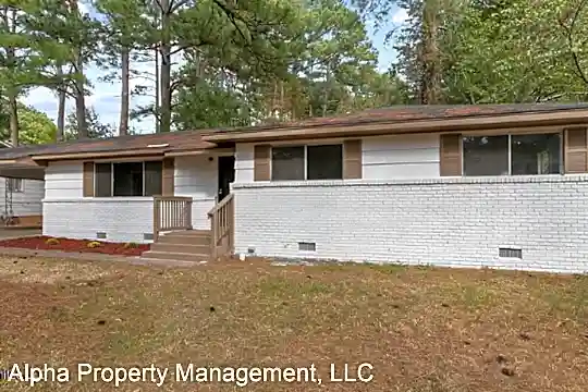 5444 Ridgewood Road Photo 2