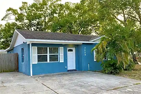 3520 W Rogers Ave Photo 1