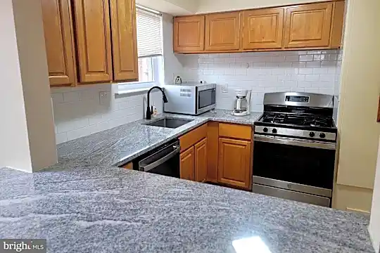 9428 Kirkwood Rd #2ND Photo 1