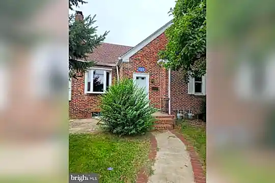 1131 S Broom St #1 Photo 1