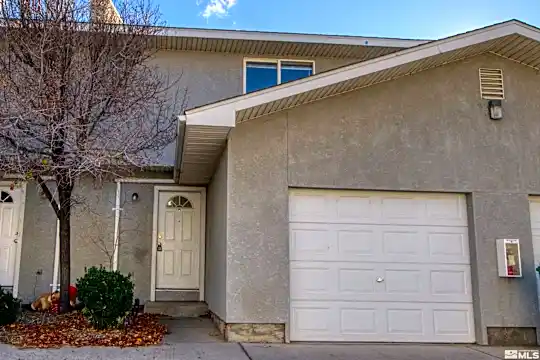 165 Curry Dr #J Photo 1