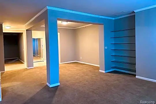 2864 Alisop Pl #401 Photo 2