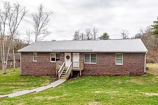 31303 Amherst Cir Photo 1