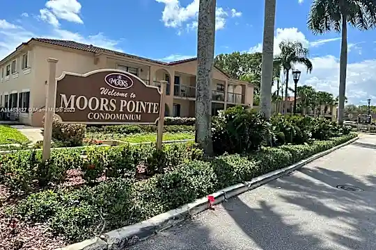 18340 Mediterranean Blvd #1-28 Photo 2