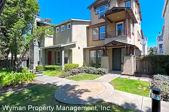 825 Needles Court Photo 1