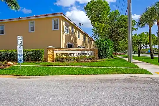 6358 Landings Way #6358 Photo 1