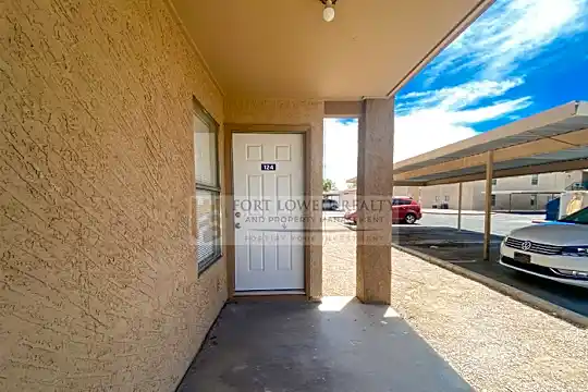 260 W 8th Ave Photo 1