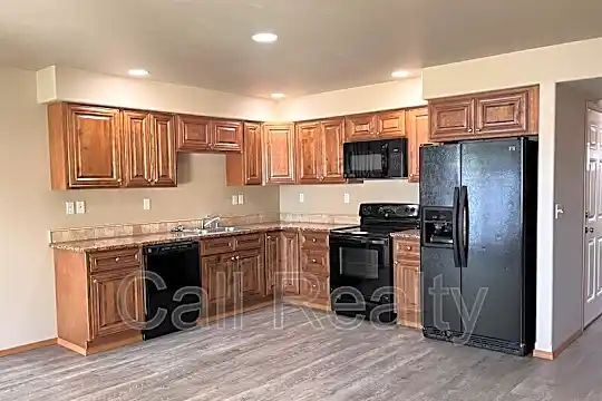 2716 N Fox Lane Photo 2