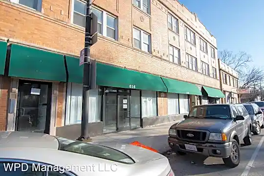 614 E 71st St Photo 1