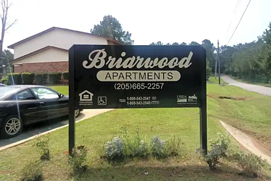 Briarwood Apartments Photo 2