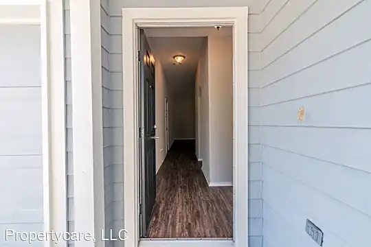 16523 Brightling Ln Photo 2