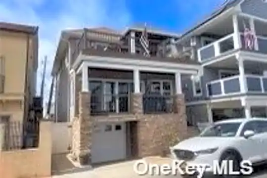 15 Illinois Ave Photo 1