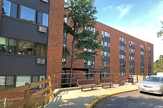 Curtis Arms Apartments Photo 1