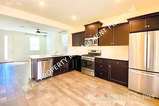 3755 Graystoke Way Photo 2