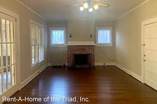 603 Magnolia St Photo 2