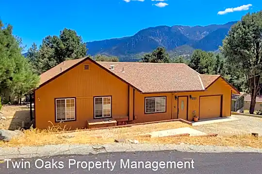 2824 Klondike Way Photo 1