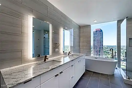 1616 Post Oak Blvd Photo 1