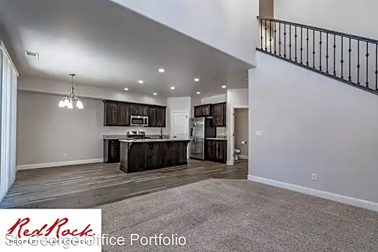 493 530 W Photo 2