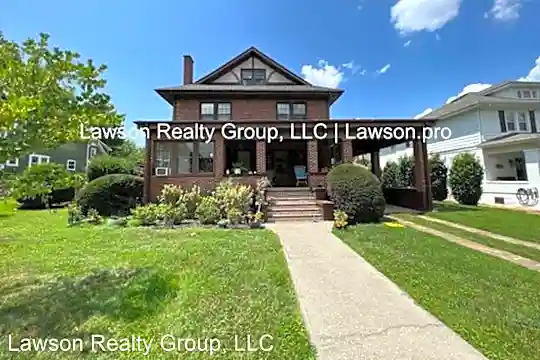 2523 Rosalind Ave SW Photo 1