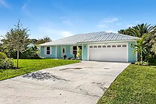 10600 SE Gomez Ave Photo 2