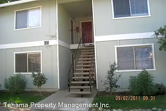 645 David Ave Photo 1