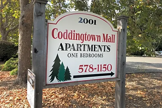 Coddingtown Mall Apartments Photo 2