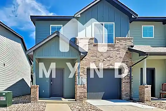 303 Briarwood Ln Photo 1