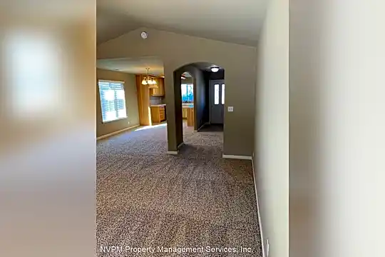 121 Delaney Dr Photo 1