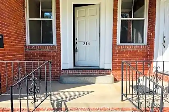 314 Jefferson Heights Ave Photo 2