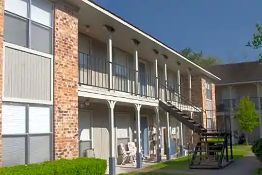 Cedar Wood Apartment Homes Photo 1
