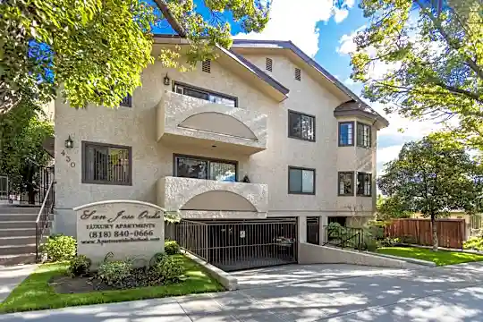 430 E San Jose Ave Photo 1
