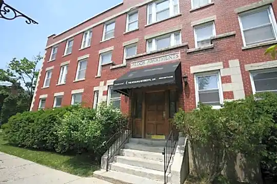 131 Allen St Photo 1