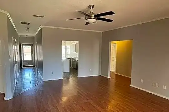 6305 13th St Photo 2