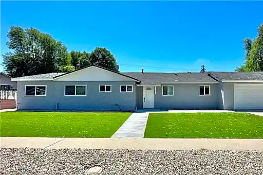 4068 Deborah St Photo 1