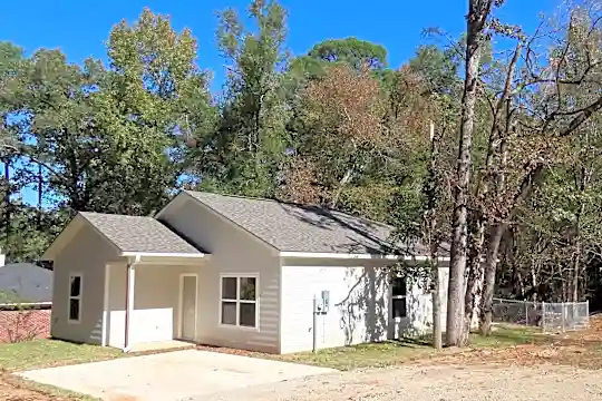 10331 Creek Bend Dr Photo 1