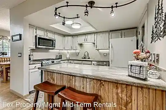 3833 Paseo del Prado Photo 1