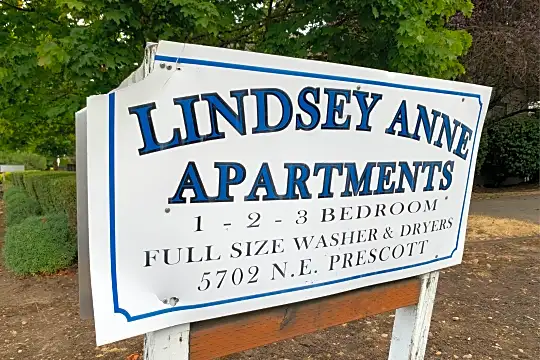 Lindsey Anne Apartments Photo 2