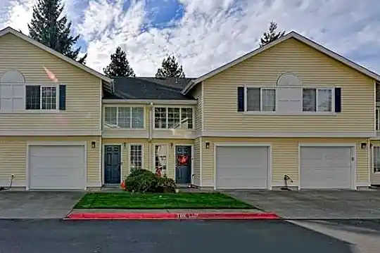 927 132nd St SW Photo 1