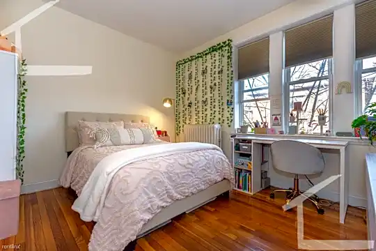 62 Egmont St Photo 1