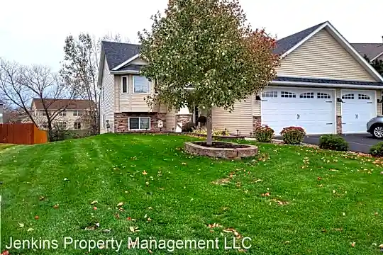 44 Bristol Ct Photo 2