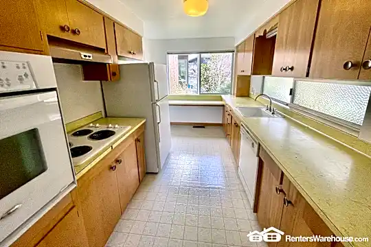 5019 44th Ave NW Photo 2
