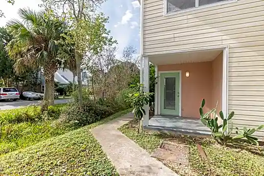 202 F St #B Photo 2