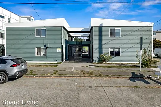 9252 17th Ave SW Photo 2