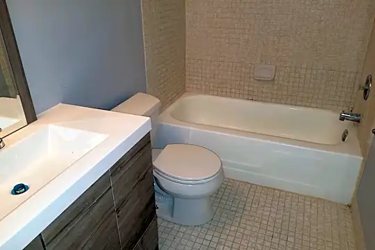 Richfield Garden Apartments Photo 2