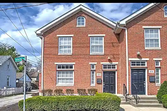 454 South Ln Photo 1